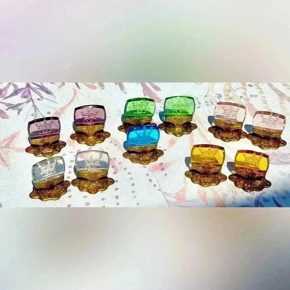 Czechoslovakian Intaglio Glass Place Card Holders Set of 11 Antique Rare - Picture 1 of 6